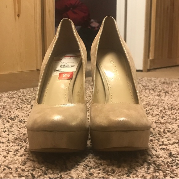 Enzo Anciolini Silver Natural Heels - Picture 2 of 5